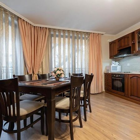 Vazov Residence , Two Bedroom Top Centre Apartment Варна Экстерьер фото