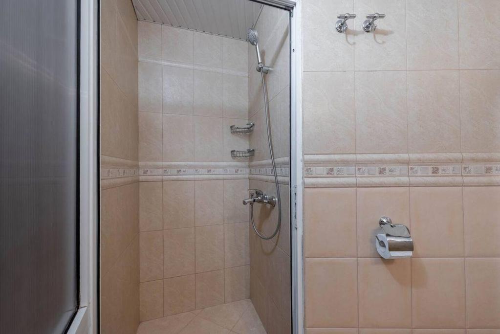 Vazov Residence , Two Bedroom Top Centre Apartment Варна Экстерьер фото
